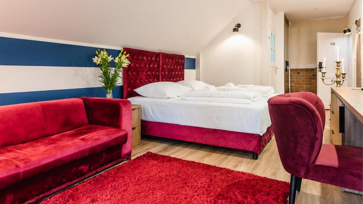 Apartamenty Kapitanskie Oława Esterno foto